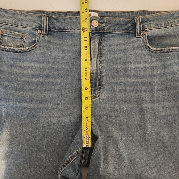 Penningtons Bermuda Jean Shorts Denim High Rise Size 22 New NWT Stretch Light - Picture 9 of 11